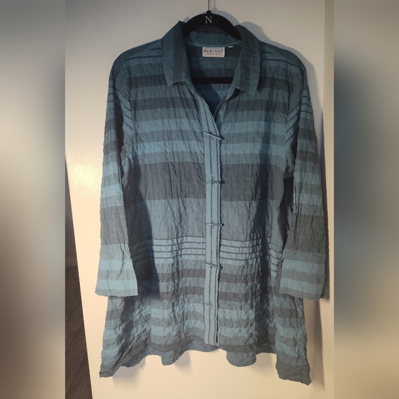 Habit Button Up Blue Top Size M #558 - Picture 1 of 4